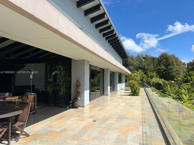 Casa de 5 alcobas en venta en Las Palmas, Envigado, 1032 m² · foto 15 de 20