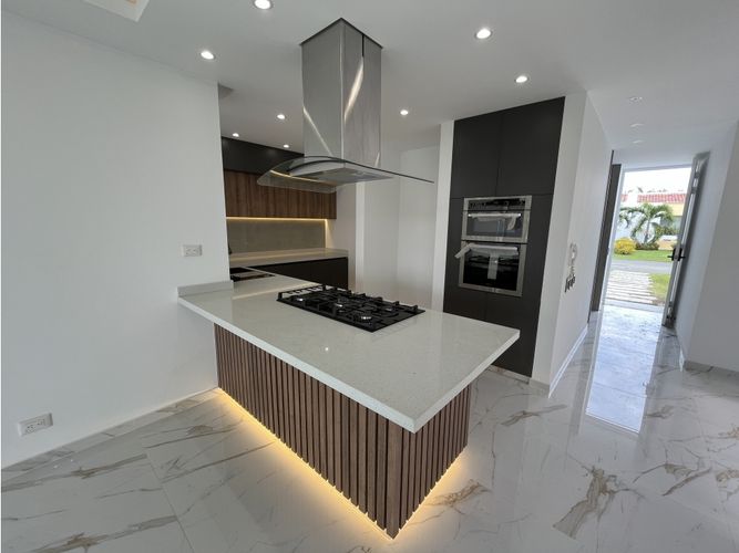 Casa de 3 alcobas en venta en El Castillo, Jamundí, 150 m² · foto 7 de 20