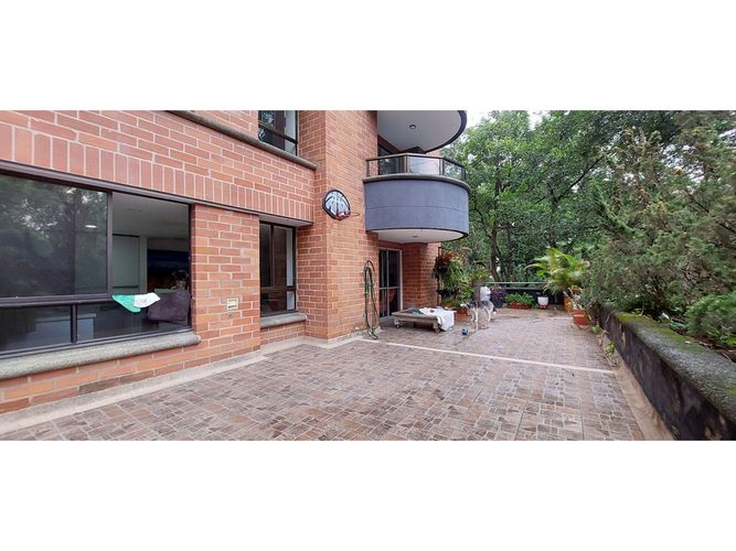 Apartamento de 3 alcobas en venta en La Tomatera, Medellín, 340 m² · foto 5 de 18
