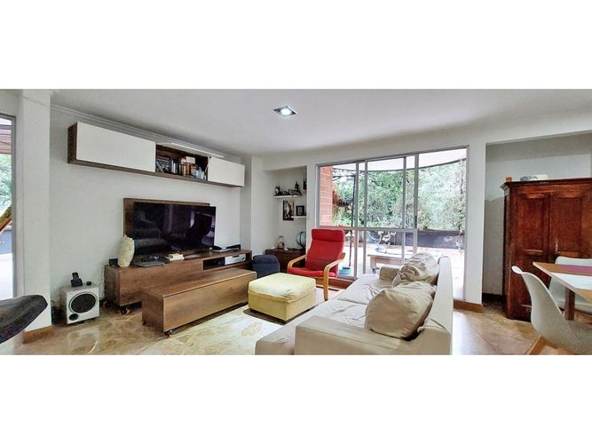 Apartamento de 3 alcobas en venta en La Tomatera, Medellín, 340 m² · foto 8 de 18