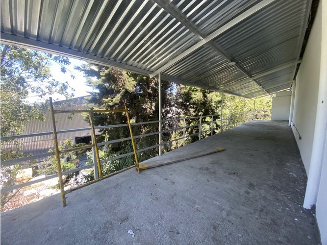 Bodega en arriendo en El Centro, Manizales, 2820 m² · foto 9 de 11