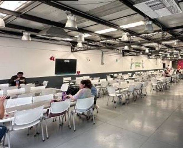Oficina en arriendo en Zona Industrial No. 1, Itagüí, 1000 m² · foto 5 de 6