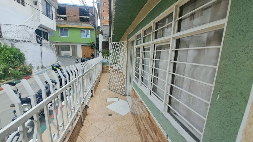Casa de 4 alcobas en venta en La Legua, Cali, 140 m² · foto 18 de 24