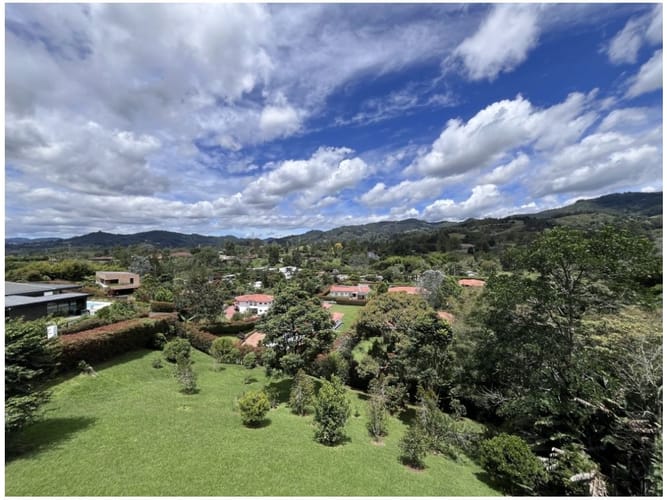 Casa de 3 alcobas en venta en El Porvenir, Rionegro, 450 m² · foto 6 de 21
