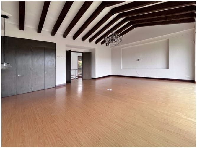 Casa de 3 alcobas en venta en El Porvenir, Rionegro, 450 m² · foto 8 de 21