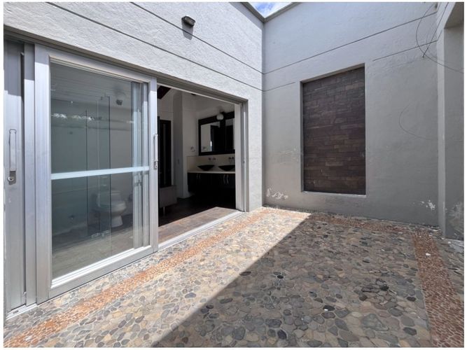 Casa de 3 alcobas en venta en El Porvenir, Rionegro, 450 m² · foto 19 de 21
