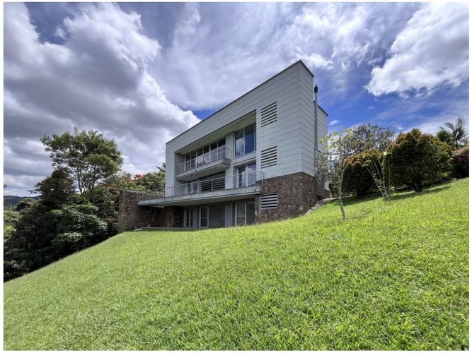 Casa de 3 alcobas en venta en El Porvenir, Rionegro, 450 m² · foto 21 de 21