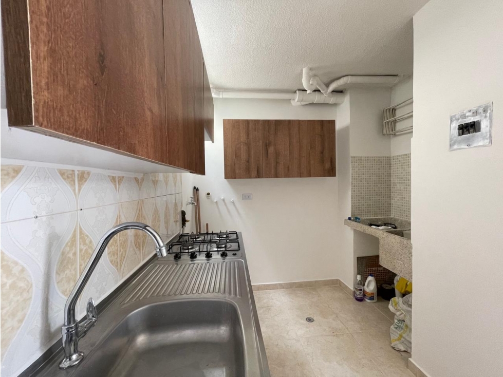 Apartamento en venta en Urbanizacion Arizona, Cali · foto 3 de 20