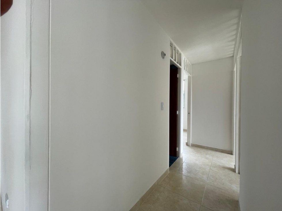 Apartamento en venta en Urbanizacion Arizona, Cali · foto 18 de 20