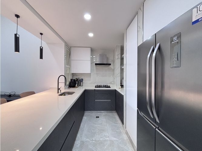 Casa de 3 alcobas en venta en El Castillo, Jamundí, 209 m² · foto 10 de 24