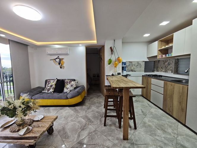 Apartamento de 2 alcobas en venta en Las Palmas, Ricaurte, 58 m² · foto 2 de 24
