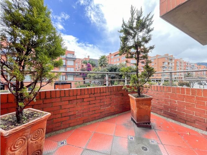 Apartamento de 3 alcobas en venta en Chicó Navarra, Bogotá, 134 m² · foto 13 de 20