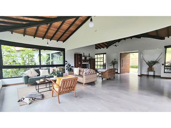 Casa de 3 alcobas en venta en El Retiro, 240 m² · foto 5 de 24