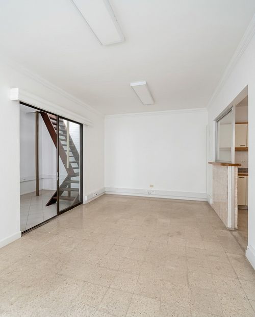 Casa de 6 alcobas en arriendo en Belen Malibu, Medellín, 300 m² · foto 4 de 23