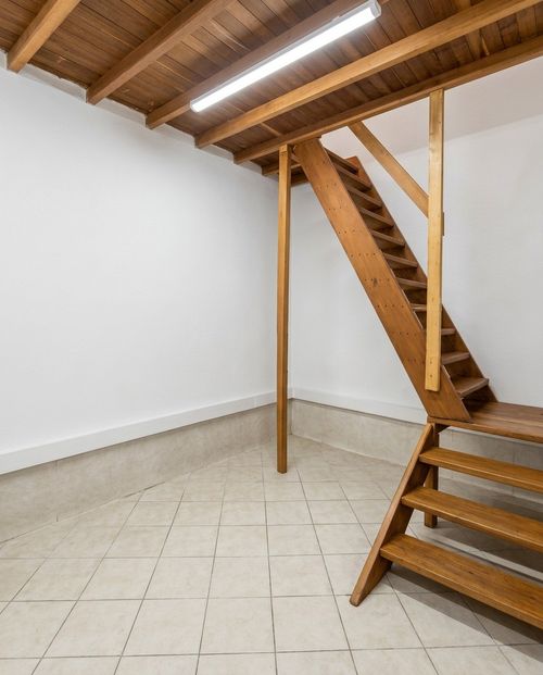 Casa de 6 alcobas en arriendo en Belen Malibu, Medellín, 300 m² · foto 9 de 23