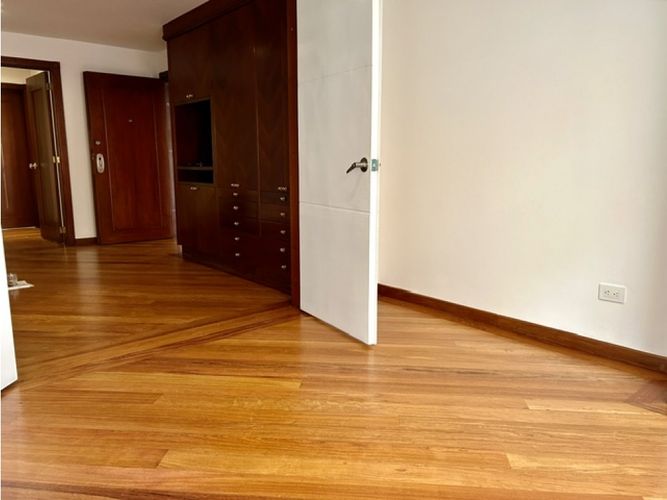 Apartamento en venta en Chicó Reservado, Bogotá · foto 19 de 24