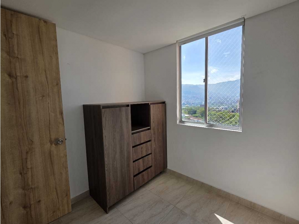 Apartamento en venta en La Pilarica, Medellín · foto 10 de 24
