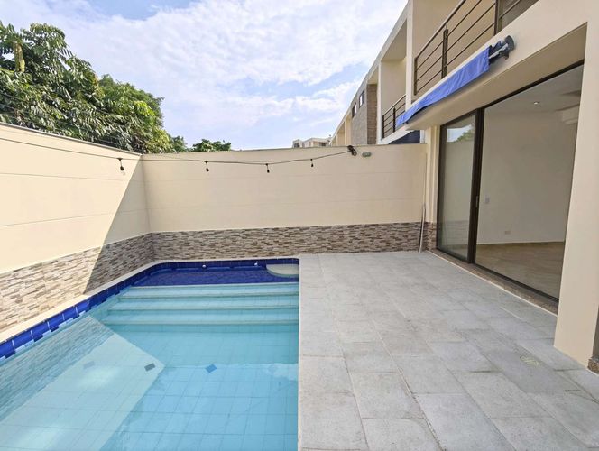 Casa de 3 alcobas en venta en Ricaurte, Ricaurte, 127 m² · foto 2 de 24