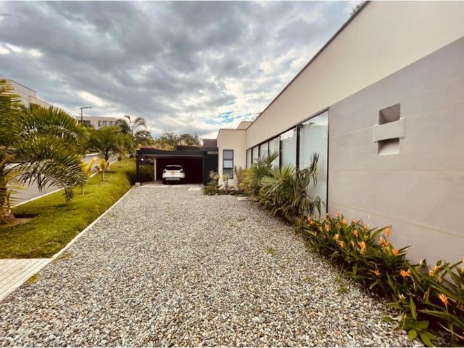 Casa de 4 alcobas en venta en San Jose, Armenia, 500 m² · foto 4 de 23