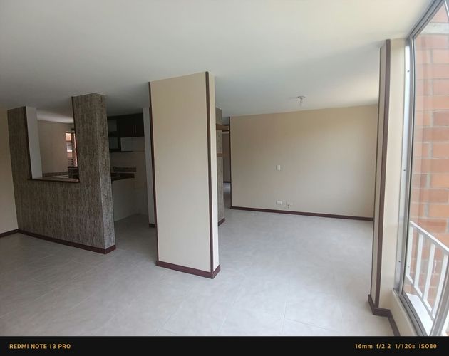Apartamento de 2 alcobas en venta en Cañaverales, Cali, 60 m² · foto 7 de 24