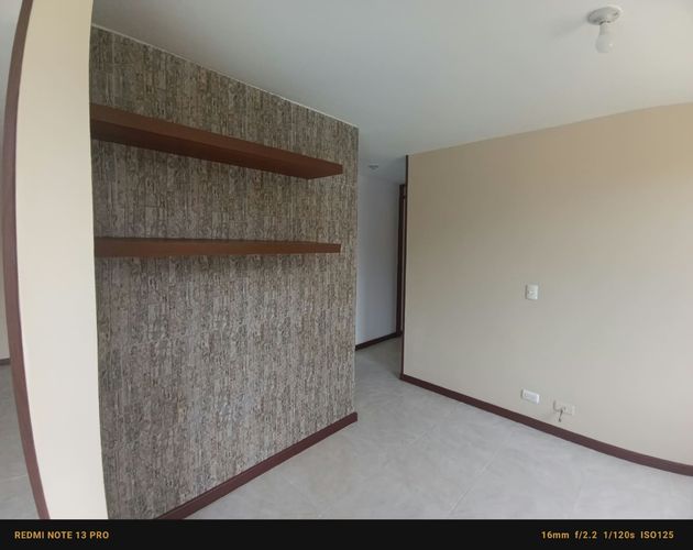 Apartamento de 2 alcobas en venta en Cañaverales, Cali, 60 m² · foto 11 de 24