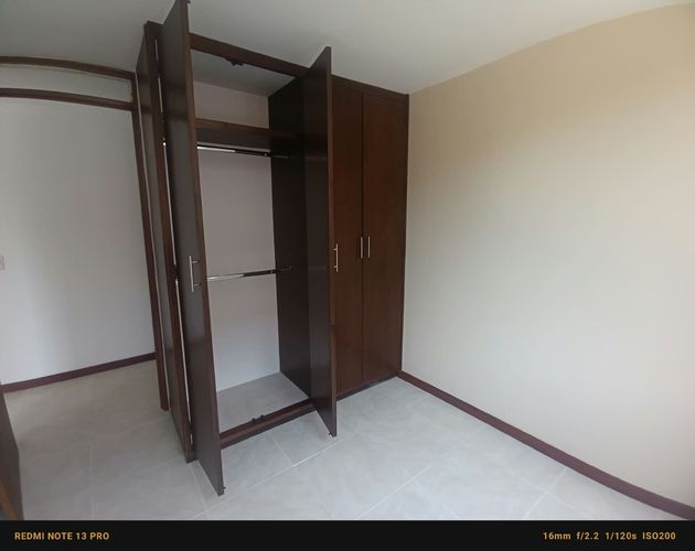 Apartamento de 2 alcobas en venta en Cañaverales, Cali, 60 m² · foto 12 de 24