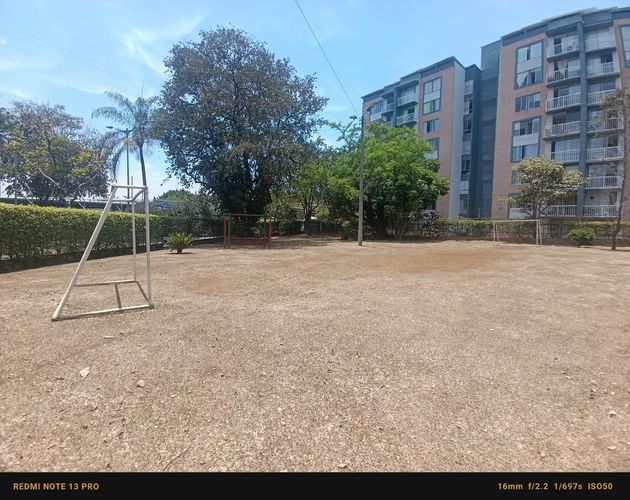 Apartamento de 2 alcobas en venta en Cañaverales, Cali, 60 m² · foto 18 de 24