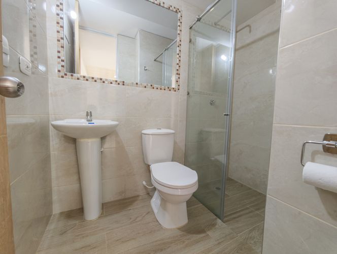 Apartamento de 2 alcobas en venta en Las Palmas, Ricaurte, 53 m² · foto 9 de 24