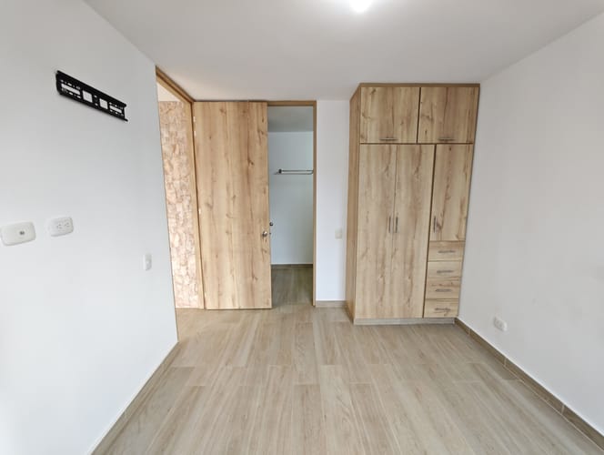 Apartamento de 2 alcobas en venta en Las Palmas, Ricaurte, 53 m² · foto 14 de 24