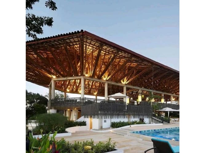 Casa de 4 alcobas en venta en Br. La Vitrina, Girardot, 330 m² · foto 20 de 23