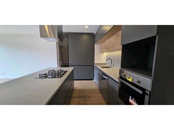 Apartamento de 3 alcobas en venta en Chicó Navarra, Bogotá, 150 m² · foto 6 de 22