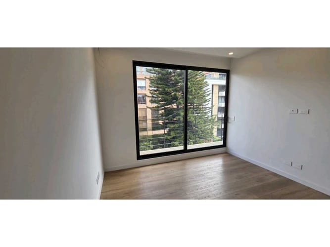Apartamento de 3 alcobas en venta en Chicó Navarra, Bogotá, 150 m² · foto 14 de 22