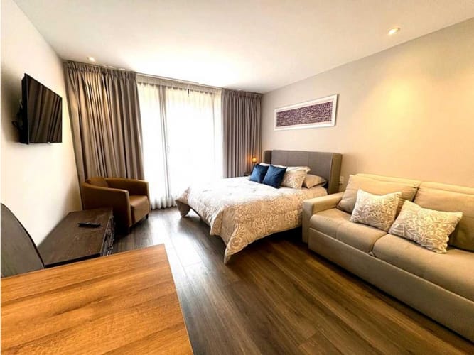 Apartaestudio en venta en Chico Norte, Bogotá, 33 m² · foto 2 de 19