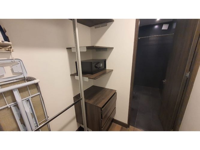 Apartaestudio en venta en Chico Norte, Bogotá, 33 m² · foto 5 de 19