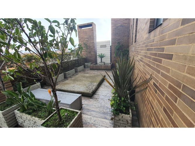 Apartaestudio en venta en Chico Norte, Bogotá, 33 m² · foto 14 de 19