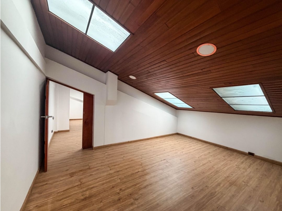 Apartamento en venta en Cedritos, Bogotá · foto 9 de 18