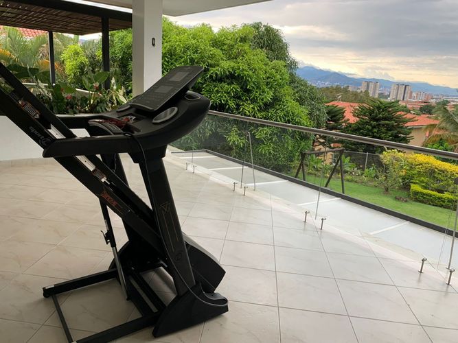 Casa de 5 alcobas en venta en Ciudad Jardin, Cali, 450 m² · foto 16 de 23