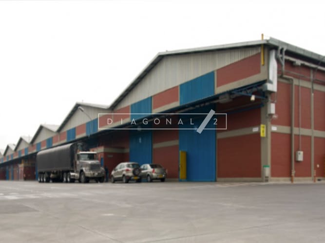 Bodega en arriendo en San Pedro, Madrid, 3750 m² · foto 5 de 18