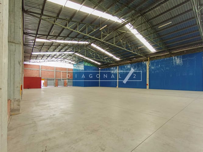 Bodega en arriendo en San Pedro, Madrid, 3750 m² · foto 14 de 18