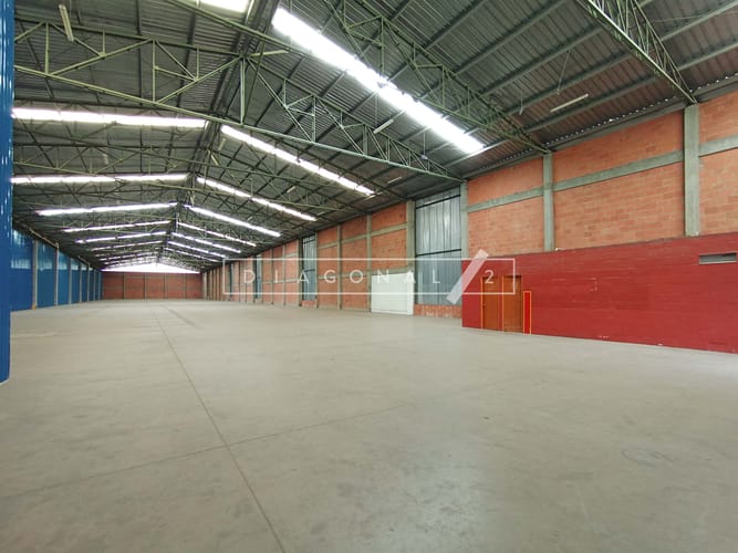 Bodega en arriendo en San Pedro, Madrid, 3750 m² · foto 17 de 18