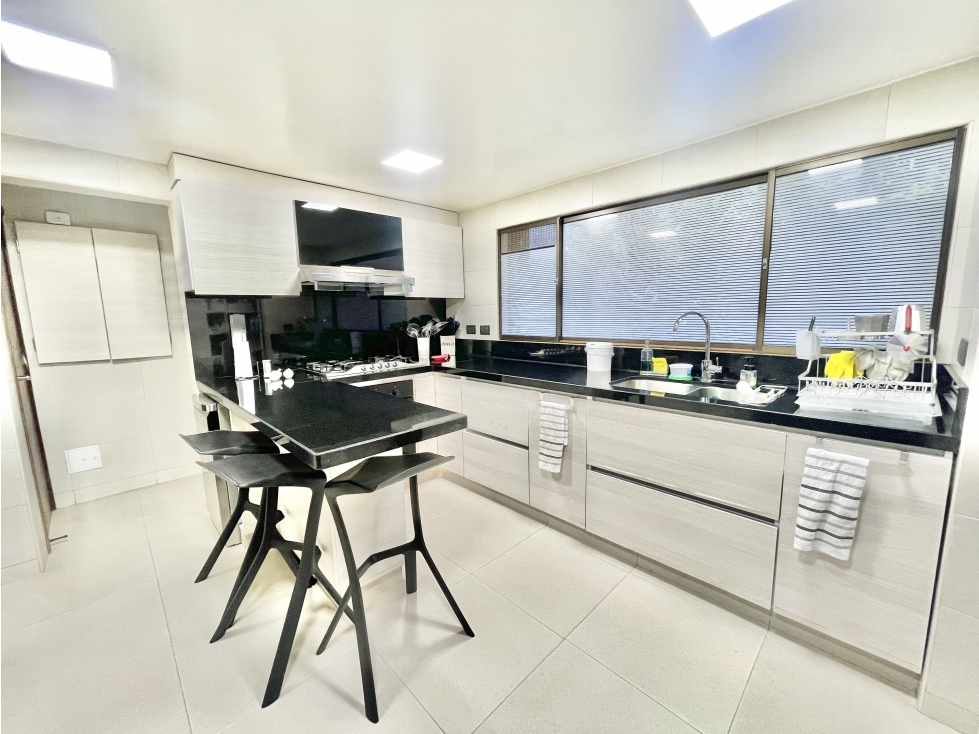 Apartamento en venta en Chicó Navarra, Bogotá · foto 6 de 21