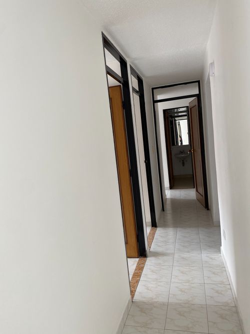 Apartamento de 3 alcobas en venta en Fontibon, Bogotá, 58 m² · foto 4 de 21