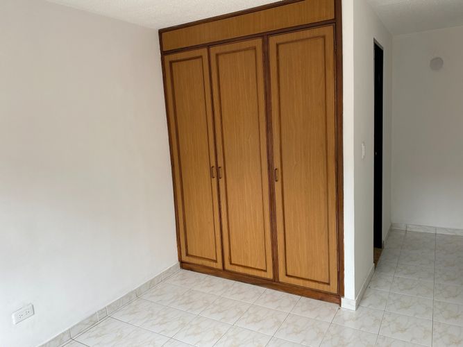 Apartamento de 3 alcobas en venta en Fontibon, Bogotá, 58 m² · foto 12 de 21