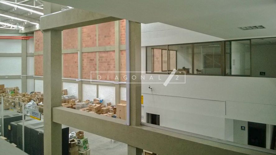 Bodega en venta en Siberia, Cota, 1228 m² · foto 2 de 10