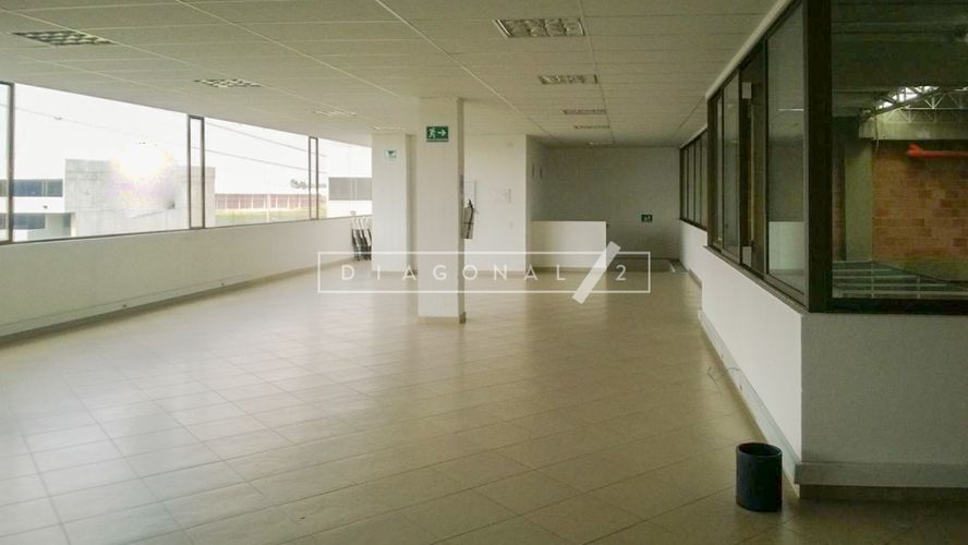 Bodega en venta en Siberia, Cota, 1228 m² · foto 4 de 10