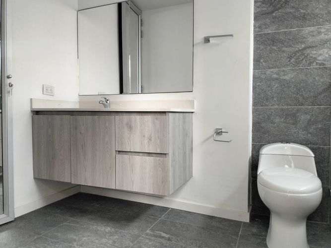 Apartamento de 3 alcobas en arriendo en El Poblado, Medellín, 109 m² · foto 12 de 13