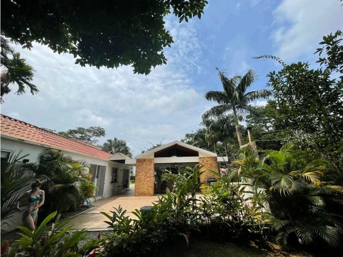 Finca en venta en Los Medios, Villavicencio, 455 m² · foto 5 de 24