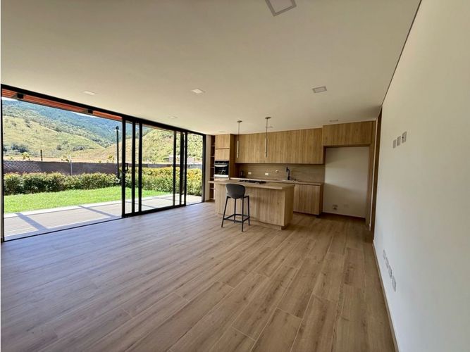 Casa de 3 alcobas en venta en Pantanillo, El Retiro, 183 m² · foto 10 de 24