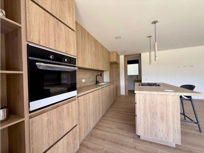 Casa de 3 alcobas en venta en Pantanillo, El Retiro, 183 m² · foto 13 de 24