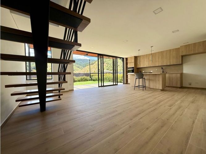 Casa de 3 alcobas en venta en Pantanillo, El Retiro, 183 m² · foto 14 de 24